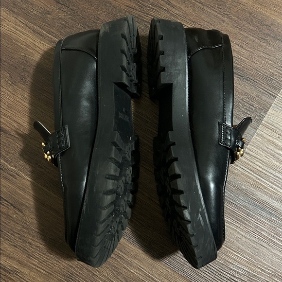 EUC Sam & Libby Women's Remi Black/Gold Chunky Lug Sole Loafer size 10 - Picture 3 of 12